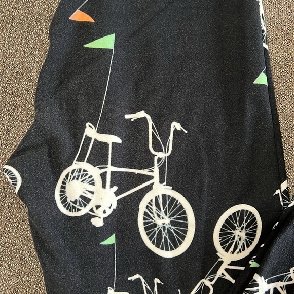 LuLaRoe bicycle print leggings. One Size. - Picture 2 of 7
